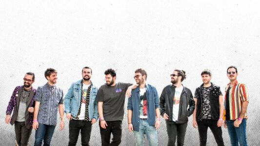 Empecé en la música casi sin darme cuenta: primero desde la fotografía de conciertos, luego trabajan.